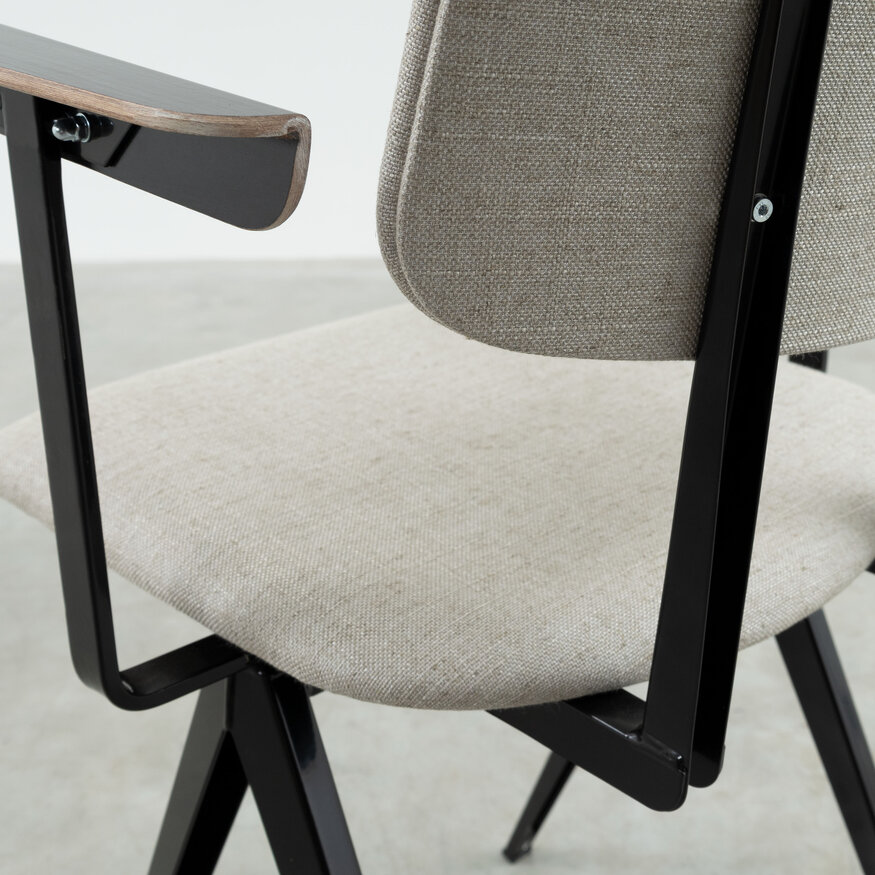 Galvanitas Compass Collection S16 Eetkamerstoel met armleuningen