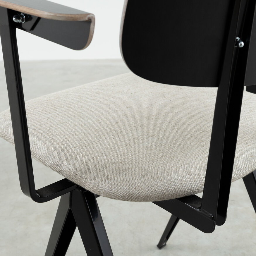 Galvanitas Compass Collection S16 Design Eetkamerstoel met armleuningen