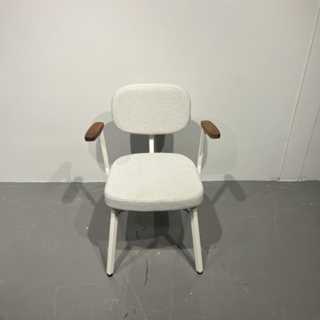MK Dining chair with Armrests - Outlet Zaandam