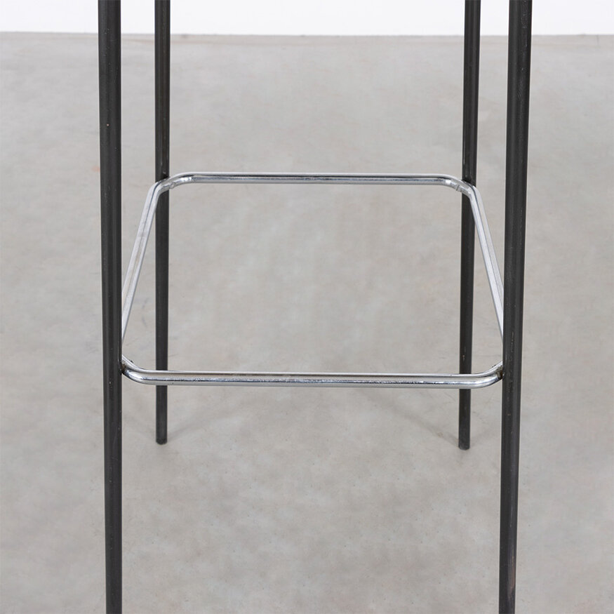 Set van 4 Salomonson barkrukken skai bekleed AP Originals AP Originals Set van 4 Salomonson barkrukken skai bekleed AP Originals