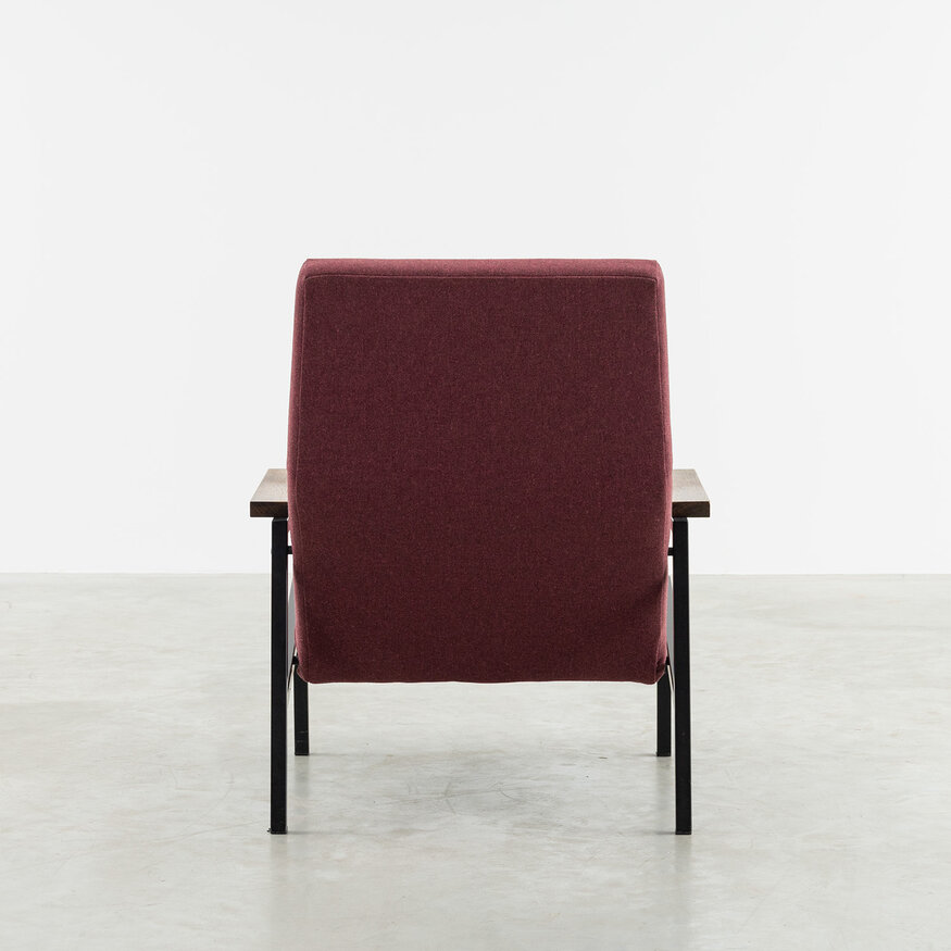 Spectrum design meubels Martin Visser SZ67 fauteuil donkerrood wol Spectrum