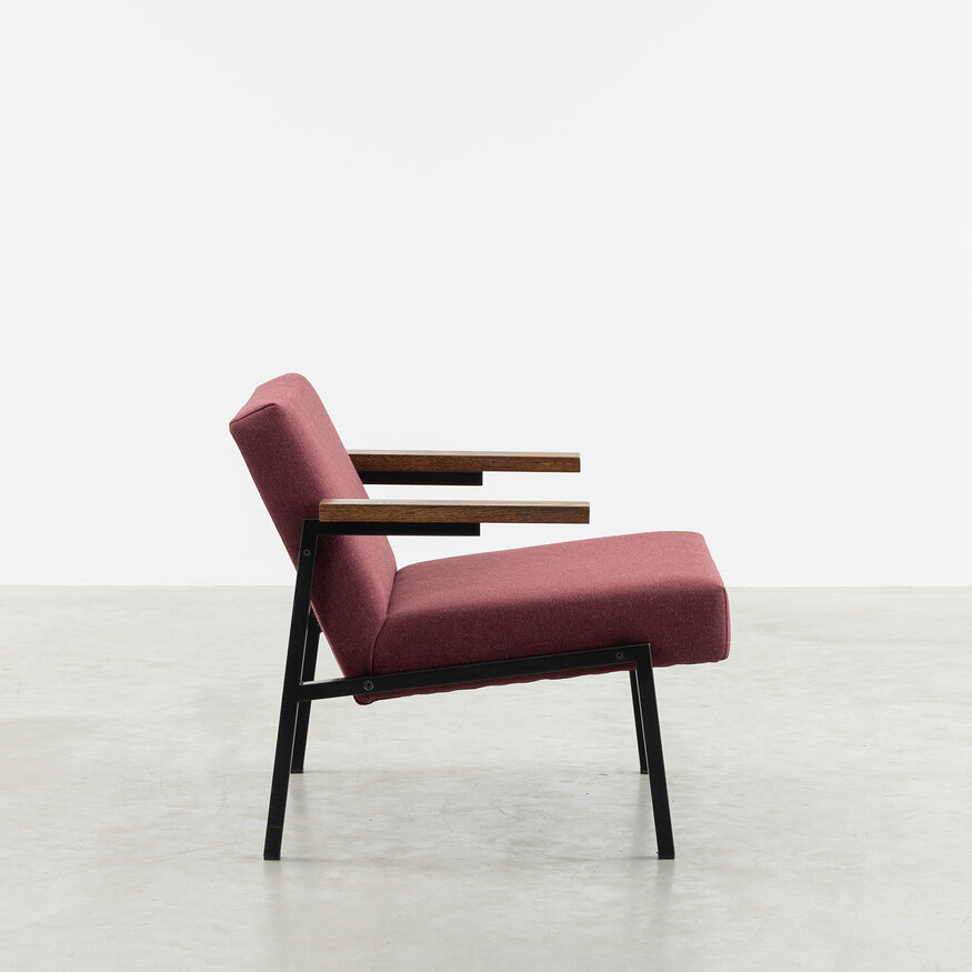 Spectrum design meubels Martin Visser SZ66 fauteuil donkerrood wol Spectrum