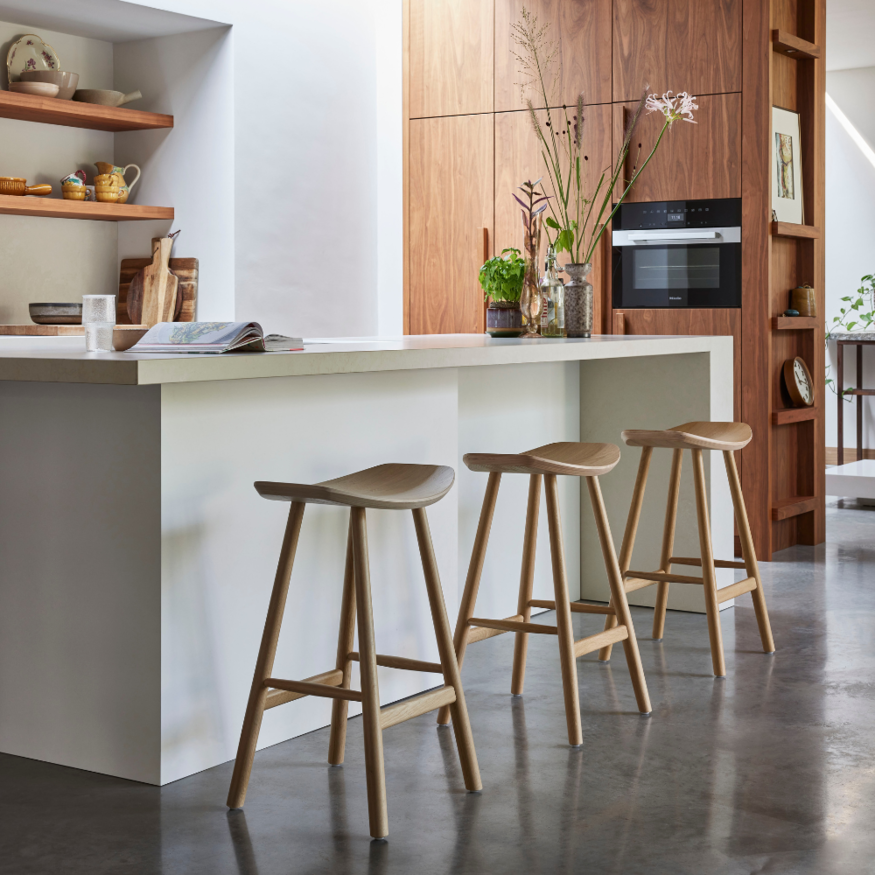 Sav & Økse Silja Counter Barstool | Seat height 65 cm
