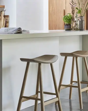 B2B furniture