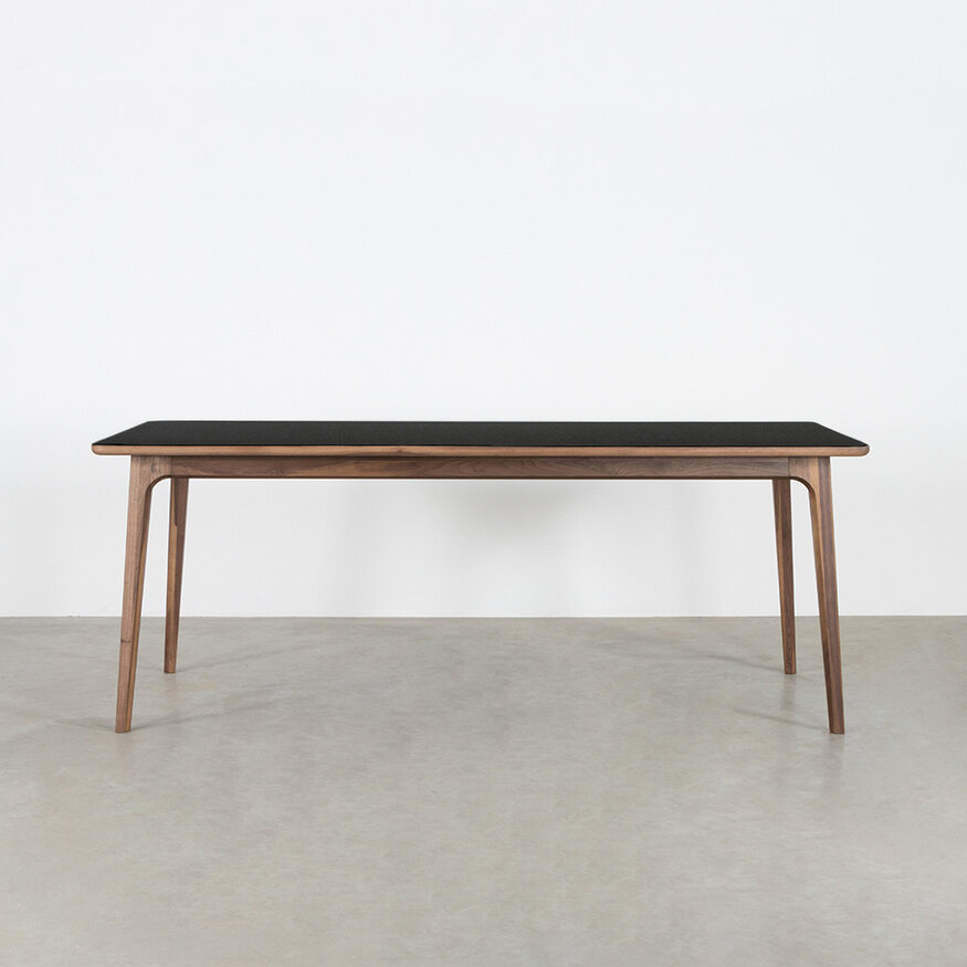 Sav & Økse Fjerre Tafel
