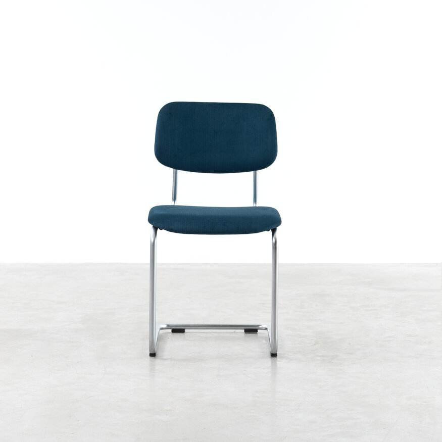 Gispen Set of 4 Gispen chairs model 1121 rib fabric