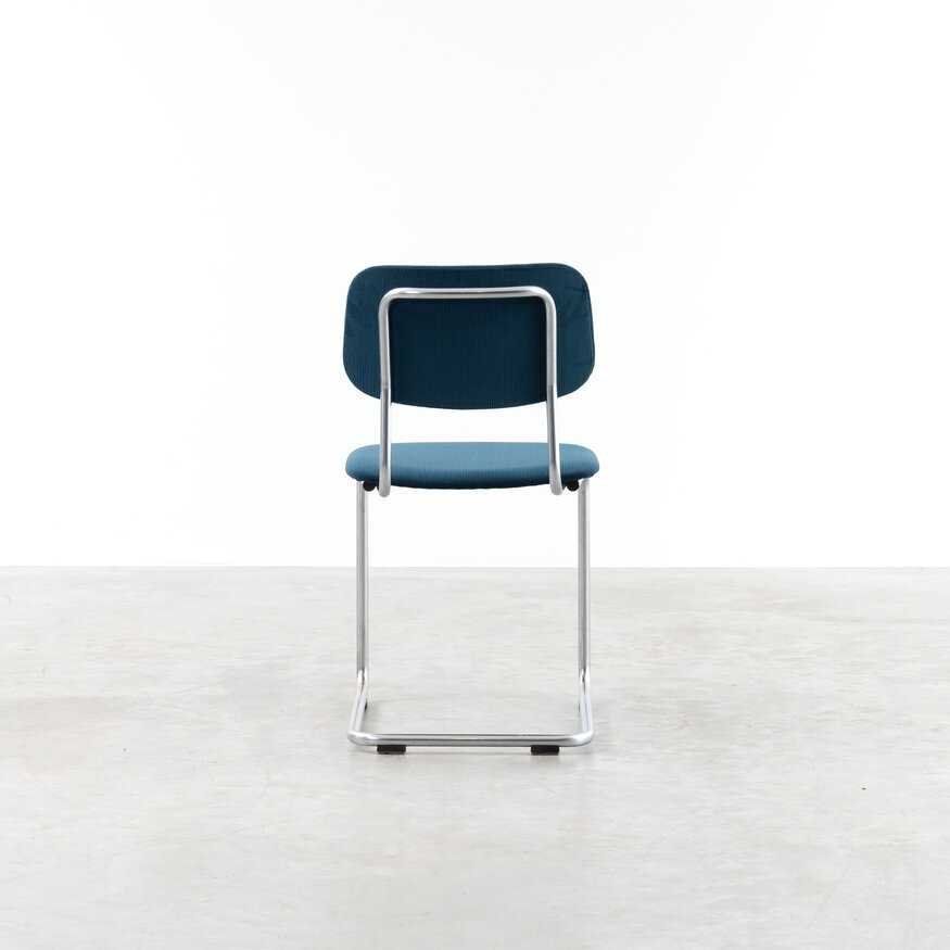Gispen Set van 4 Gispen stoelen model 1121 ribstof