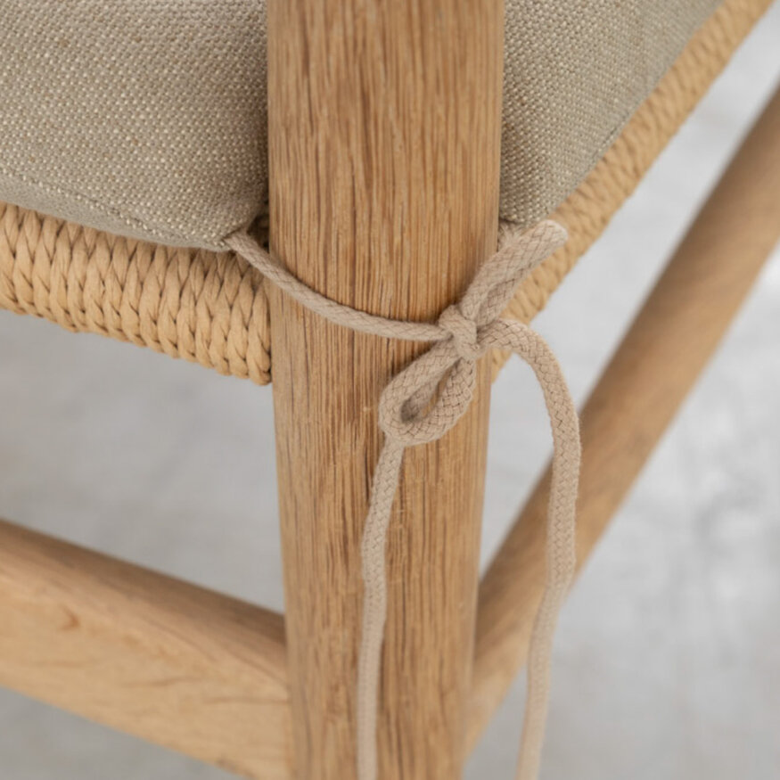 Carl Hansen & Søn Set of 4 Hans J Wegner chairs model CH37 oak Carl Hansen