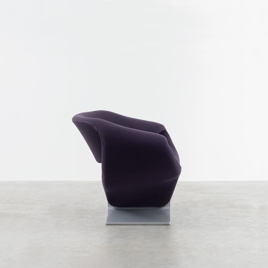 Artifort Pierre Paulin Ribbon lounge chair + ottoman purple Artifort