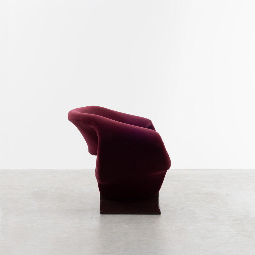 Artifort Pierre Paulin Ribbon lounge chair dark red Artifort