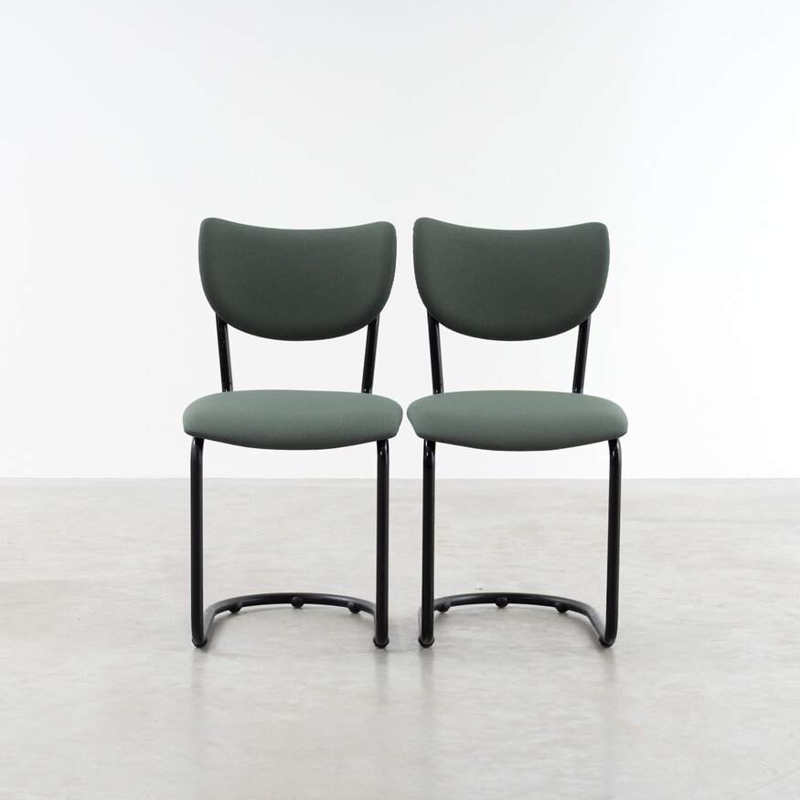 De Wit Set of 2 De Wit 2011 chairs
