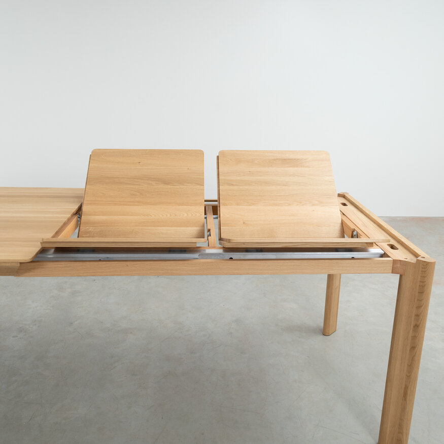 Sav & Økse Eevi extendable table  oiled oak 200x90 + 2x50 cm