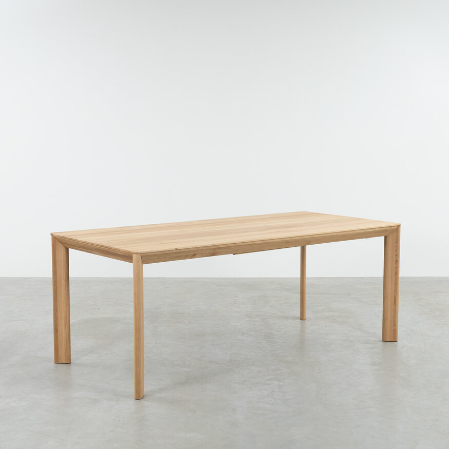 Eevi tafel uitschuifbaar geolied eiken 200x90+2x50 Sav & Økse Eevi tafel uitschuifbaar geolied eiken 200x90+2x50