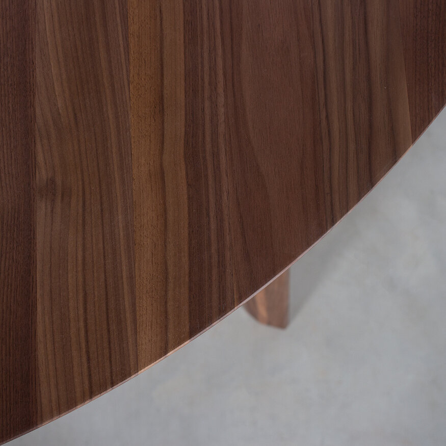 Sav & Økse Nonne table walnut matte lacquered 120