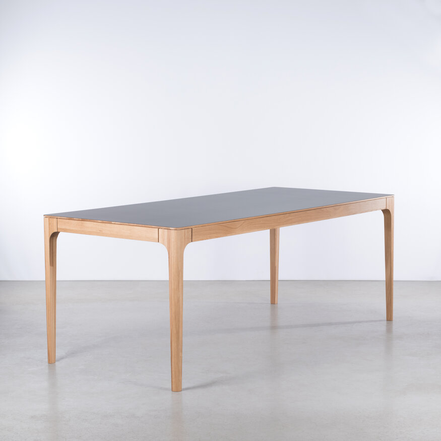 Sav & Økse Rikke Table Oiled Oak / fenix 0724 240x100