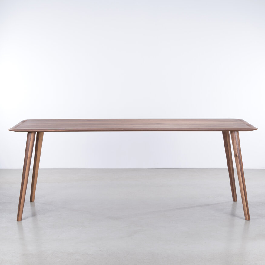 Sav & Økse Olger table matt lacquered walnut 220x90