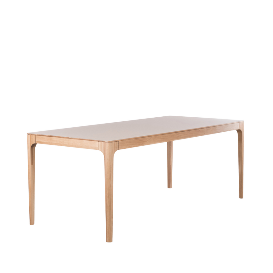 Rikke tafel 220x90 geolied eiken / fenix 0717 Sav & Økse Rikke tafel 220x90 geolied eiken / fenix 0717