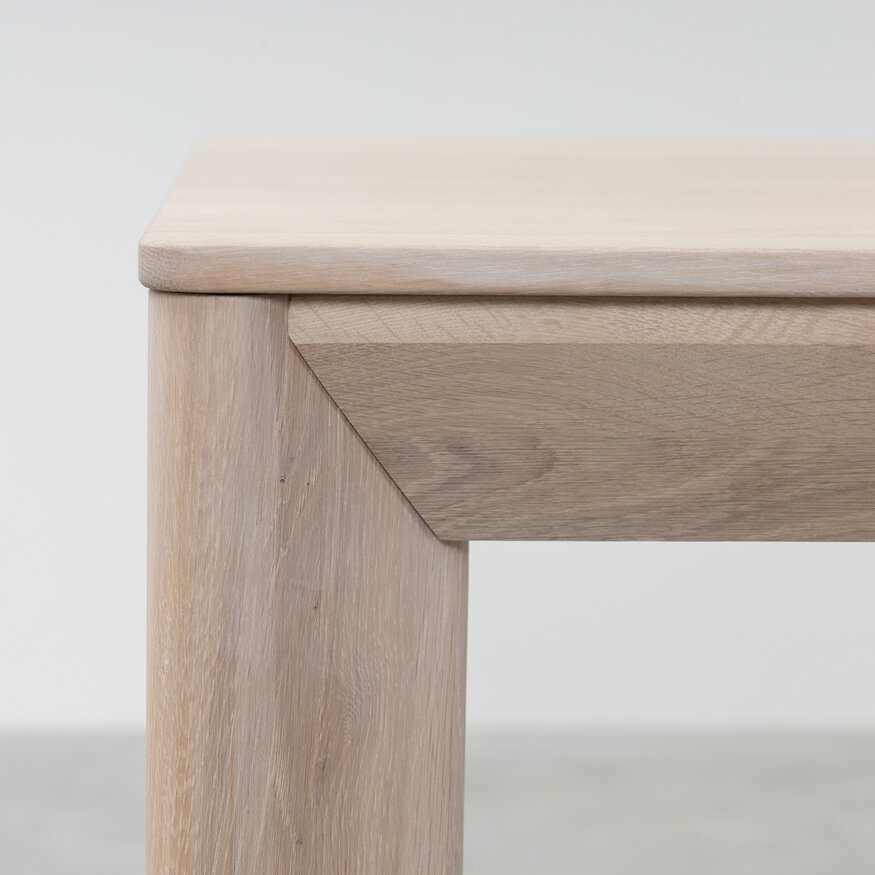 Eevi extendable table whitewash oak 200x90 + 2x50 cm Sav & Økse Eevi extendable table whitewash oak 200x90 + 2x50 cm