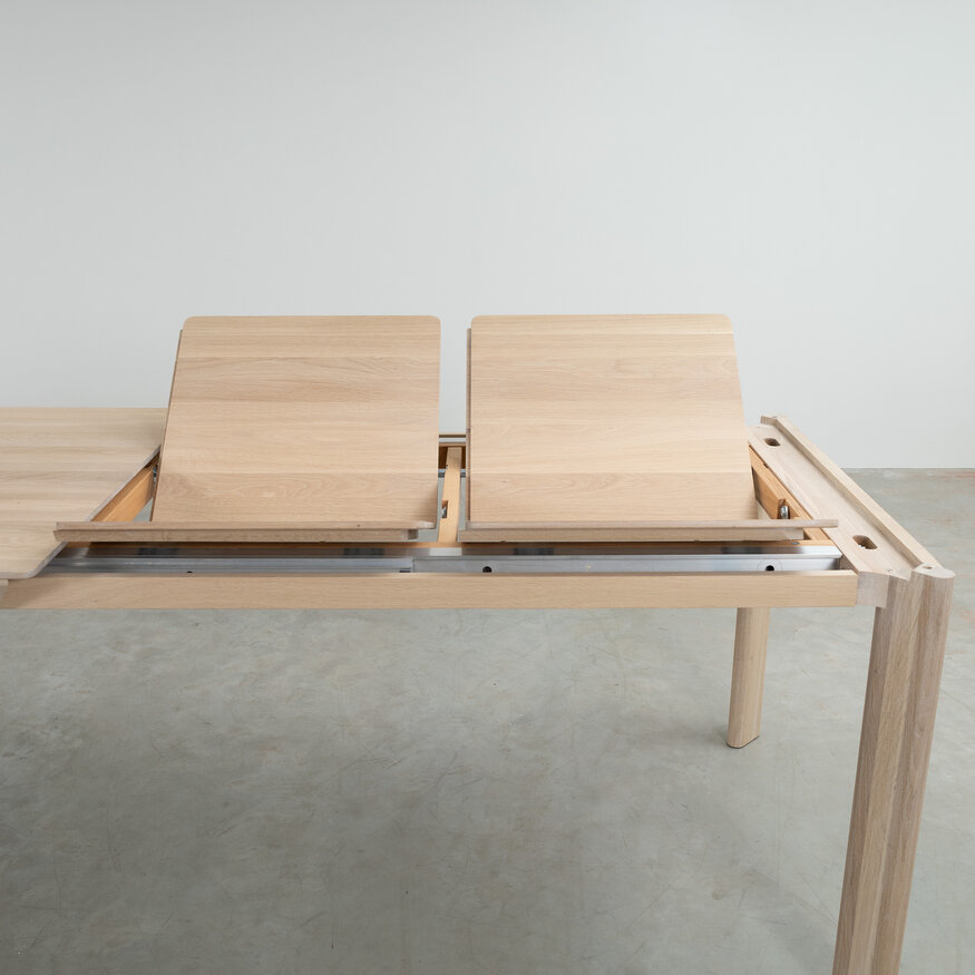 Eevi extendable table whitewash oak 200x90 + 2x50 cm Sav & Økse Eevi extendable table whitewash oak 200x90 + 2x50 cm