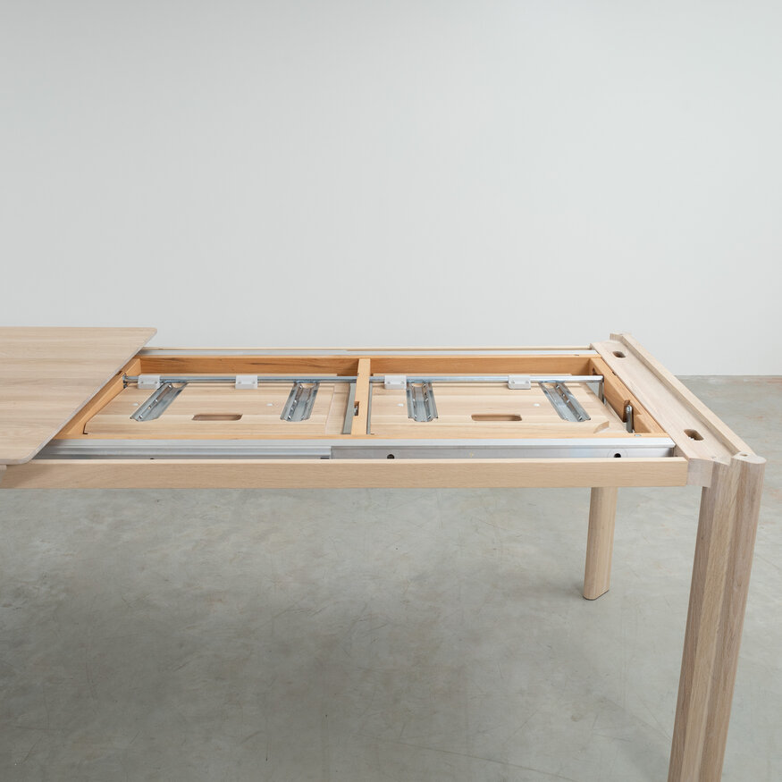 Eevi extendable table whitewash oak 200x90 + 2x50 cm Sav & Økse Eevi extendable table whitewash oak 200x90 + 2x50 cm