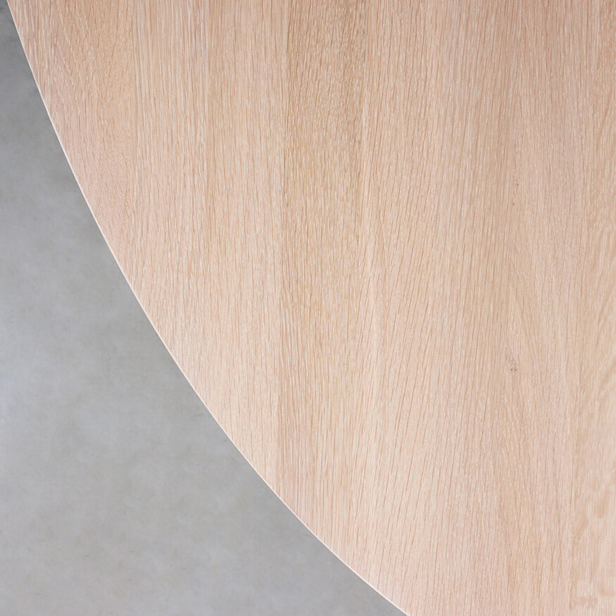 Sav & Økse Tinne Tafel met Rond Houten Blad