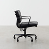 Herman Miller Eames softpad stoel zwart leer zwart frame Herman Miller