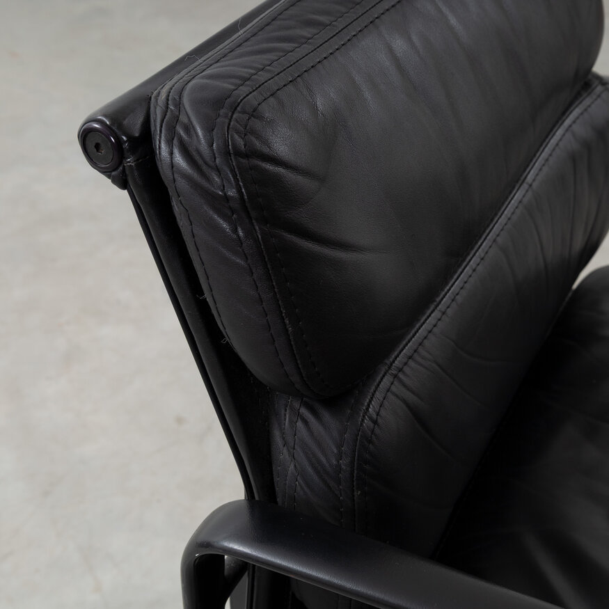 Eames Soft Pad chair black leather black frame Herman Miller Herman Miller Eames Soft Pad chair black leather black frame Herman Miller