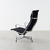 Vitra Eames EA124 lounge chair black hopsak Vitra