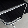Vitra Eames EA124 stoel en hocker EA125 zwart hopsak Vitra