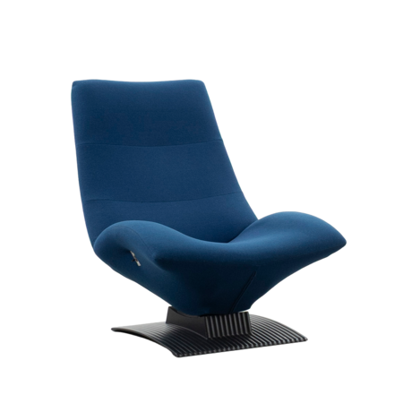 Artifort F773 lounge chair cobalt blue with black base