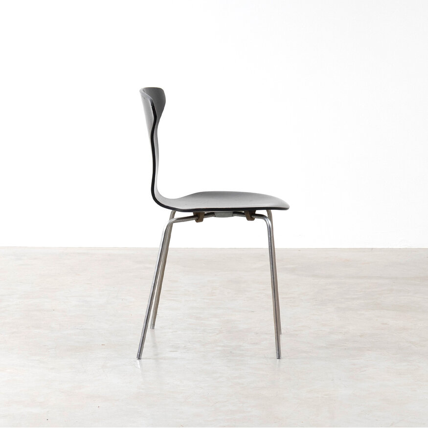 Arne Jacobsen Mug stoel zwart jaren 60 Fritz Hansen Fritz Hansen Arne Jacobsen Mug stoel zwart jaren 60 Fritz Hansen