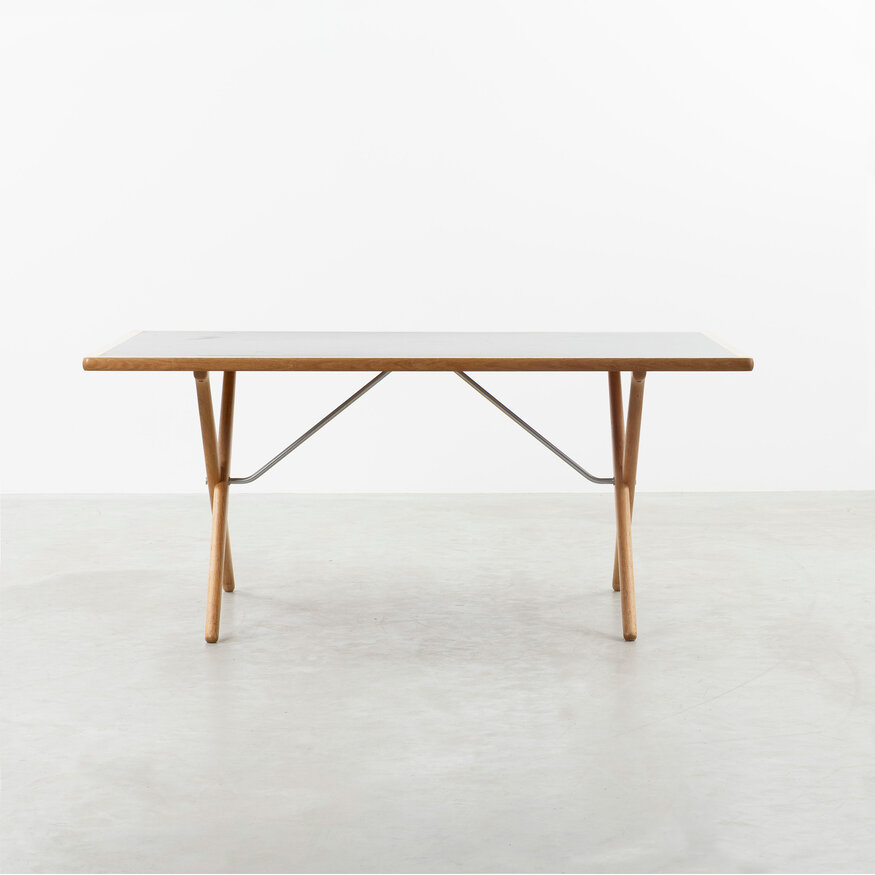 Andreas Tuck Hans J Wegner tafel AT303 eiken met zwart linoleum Andreas Tuck