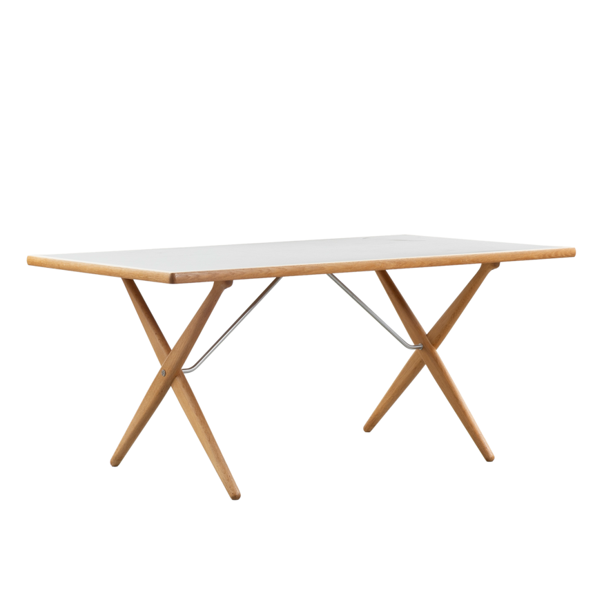 Andreas Tuck Hans J Wegner tafel AT303 eiken met zwart linoleum Andreas Tuck