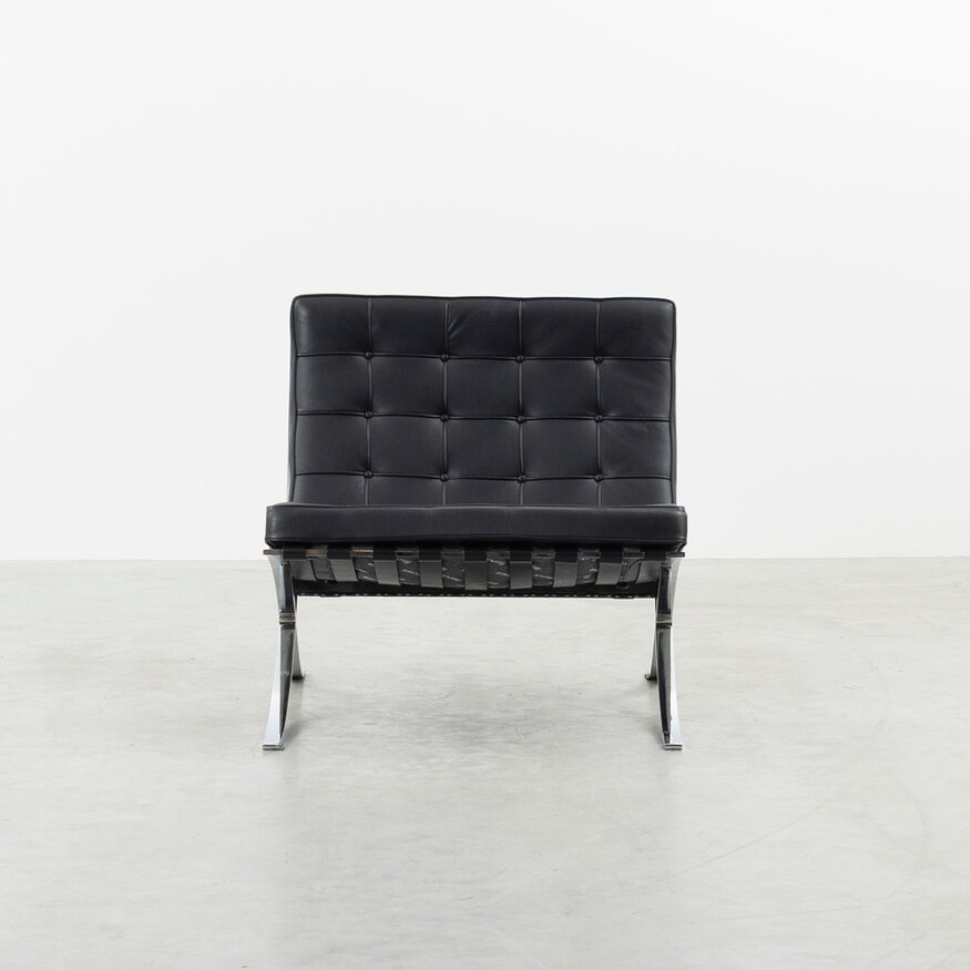 Knoll Mies van der Rohe Barcelona Lounge Chair black leather Knoll