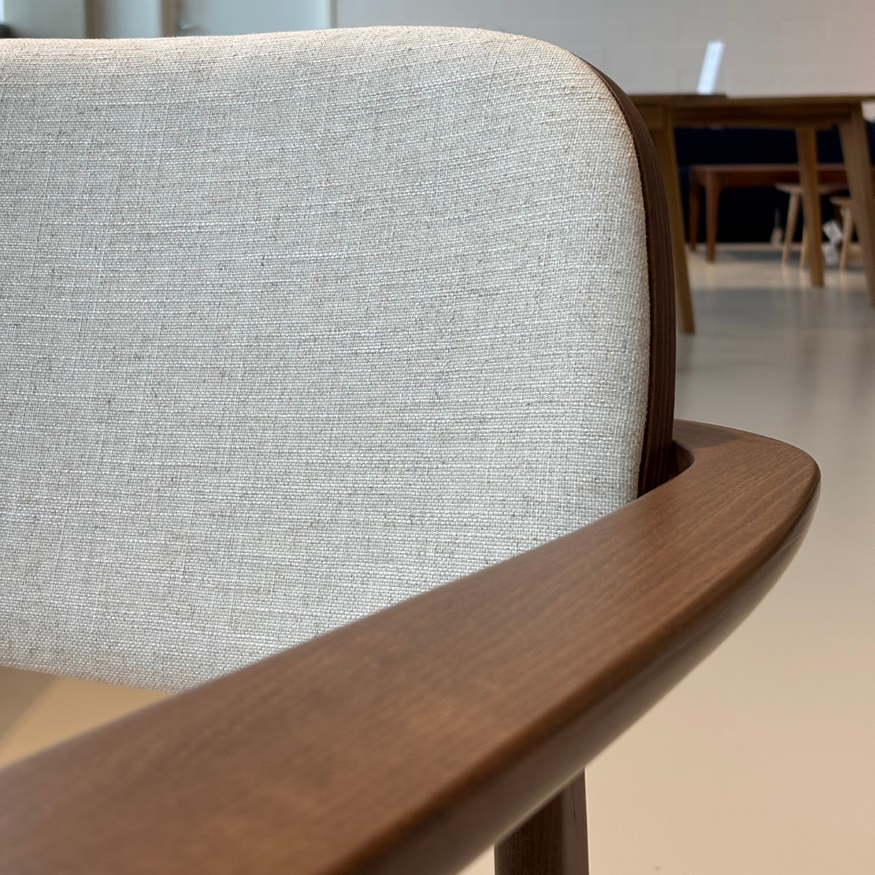 Sinni Lounge Chair with Armrests Walnut Finish / Piquet Linen 110 Sinni Lounge Chair with Armrests Walnut Finish / Piquet Linen 110