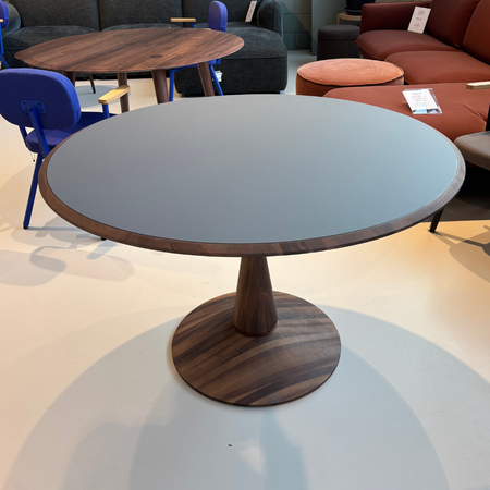 Volante Tafel 120 Walnoot met Fenix blad - Outlet Zaandam