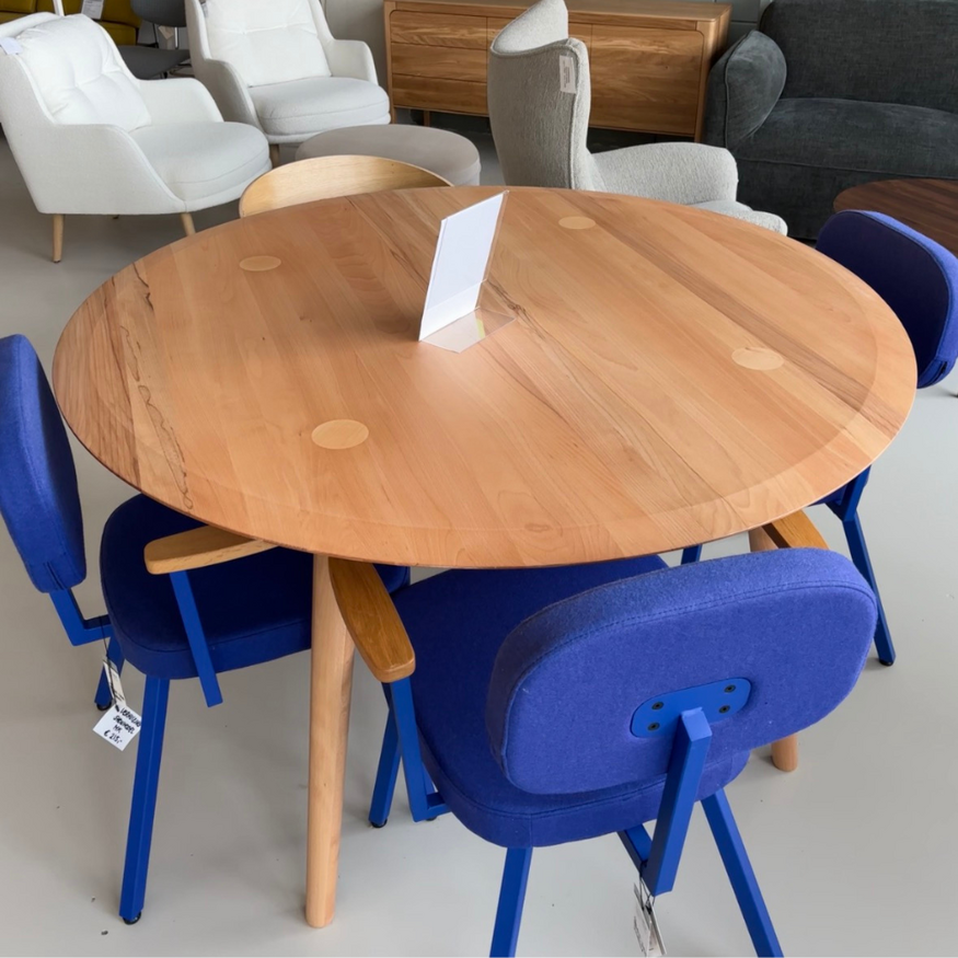 Olger Table Round 130 Matte Lacquered Beech