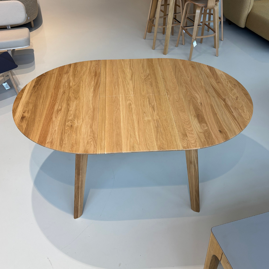 Nonne Table Round 120+ (1x50) Matte Lacquered Oak
