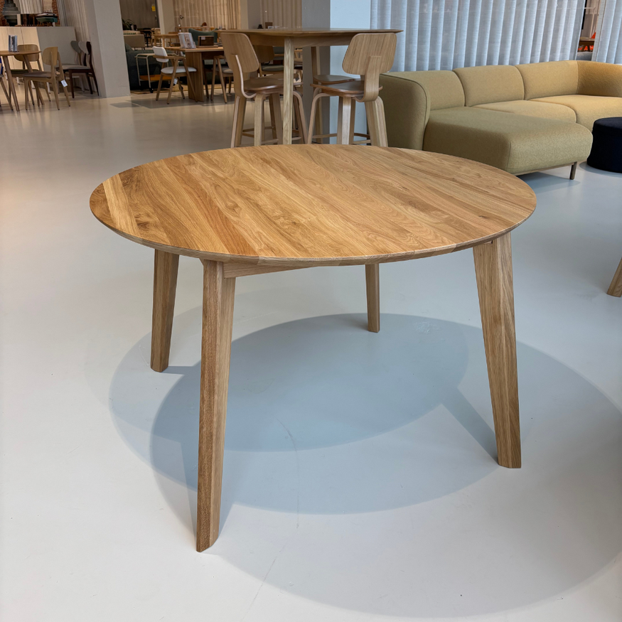 Nonne Table Round 120+ (1x50) Matte Lacquered Oak