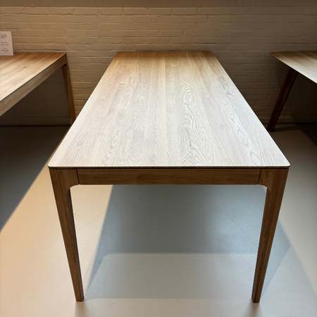 Rikke Table 220x90 Matte Lacquered Oak - Outlet Zaandam