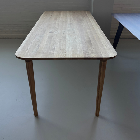 Trompet Tafel 220x90 Eiken geolied - Outlet Zaandam