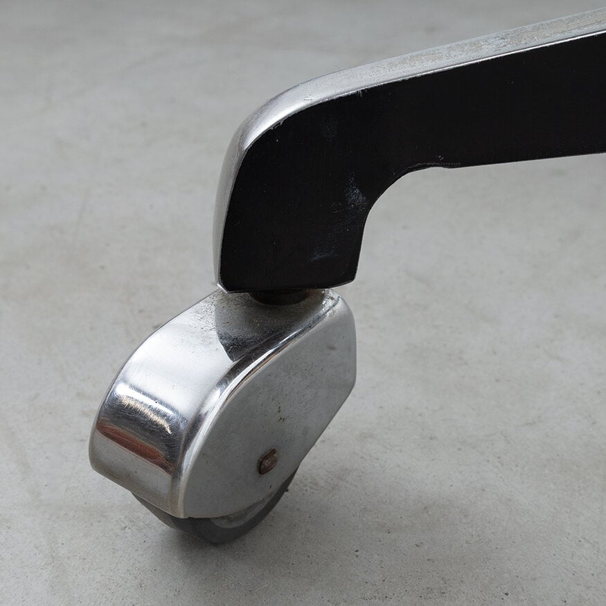 Zeldzame bureaustoel houten rug en skai bekleding jaren 60