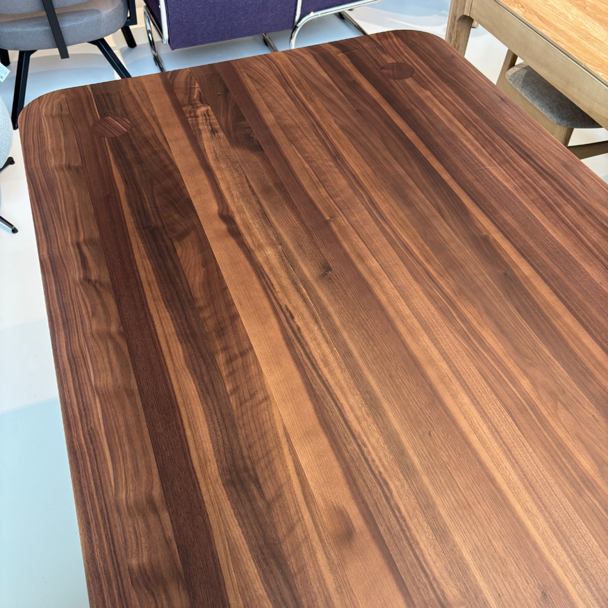 Olger Table 180x90 Walnut Matt Lacquered
