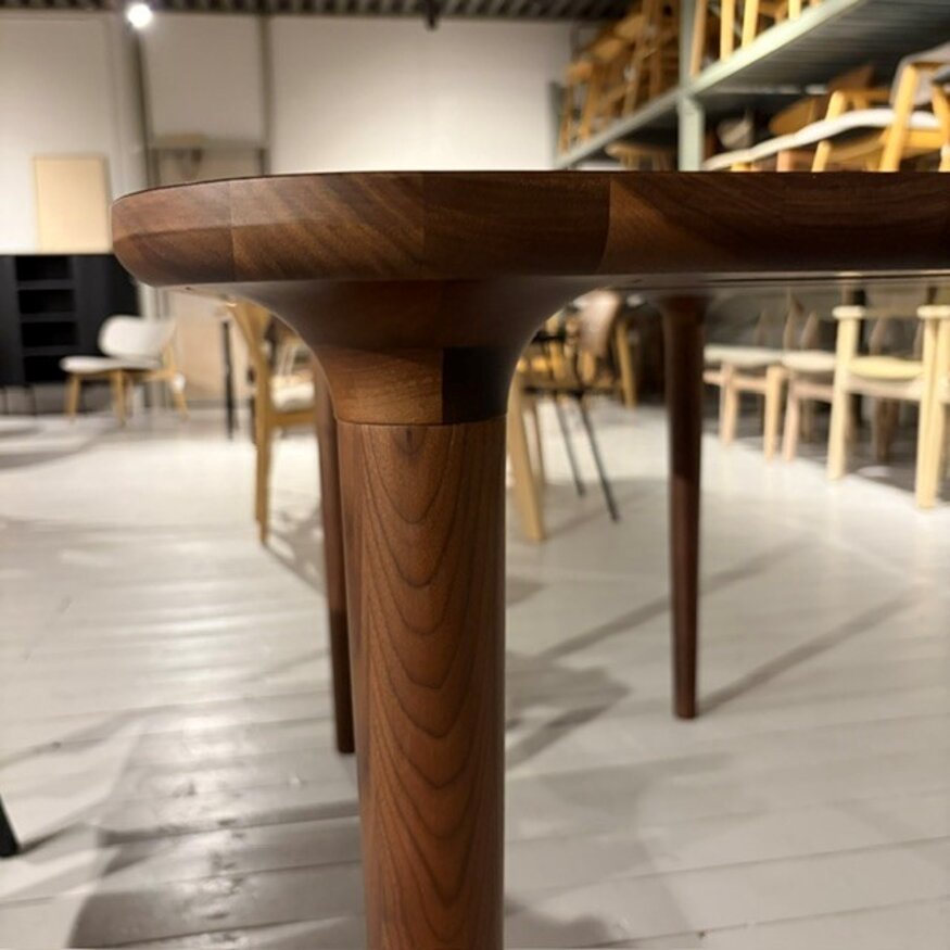 Trumpet Table 140x80 Walnut Matt Lacquered Trumpet Table 140x80 Walnut Matt Lacquered