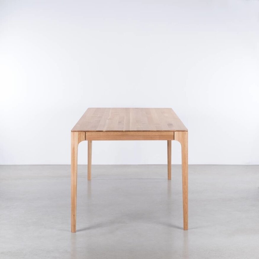 Rikke uitschuifbare tafel 200x100+(2x50) Sav & Økse Rikke uitschuifbare tafel 200x100+(2x50)