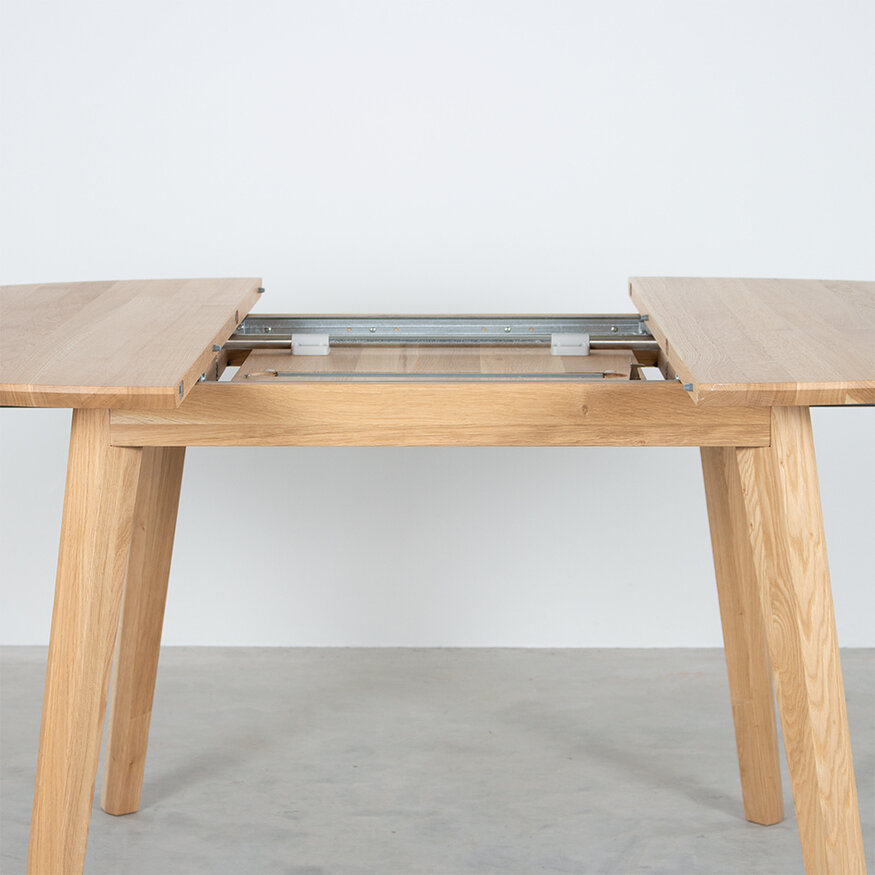 Round extentable table Nonne Ø130+(1x50) Sav & Økse Round extentable table Nonne Ø130+(1x50)