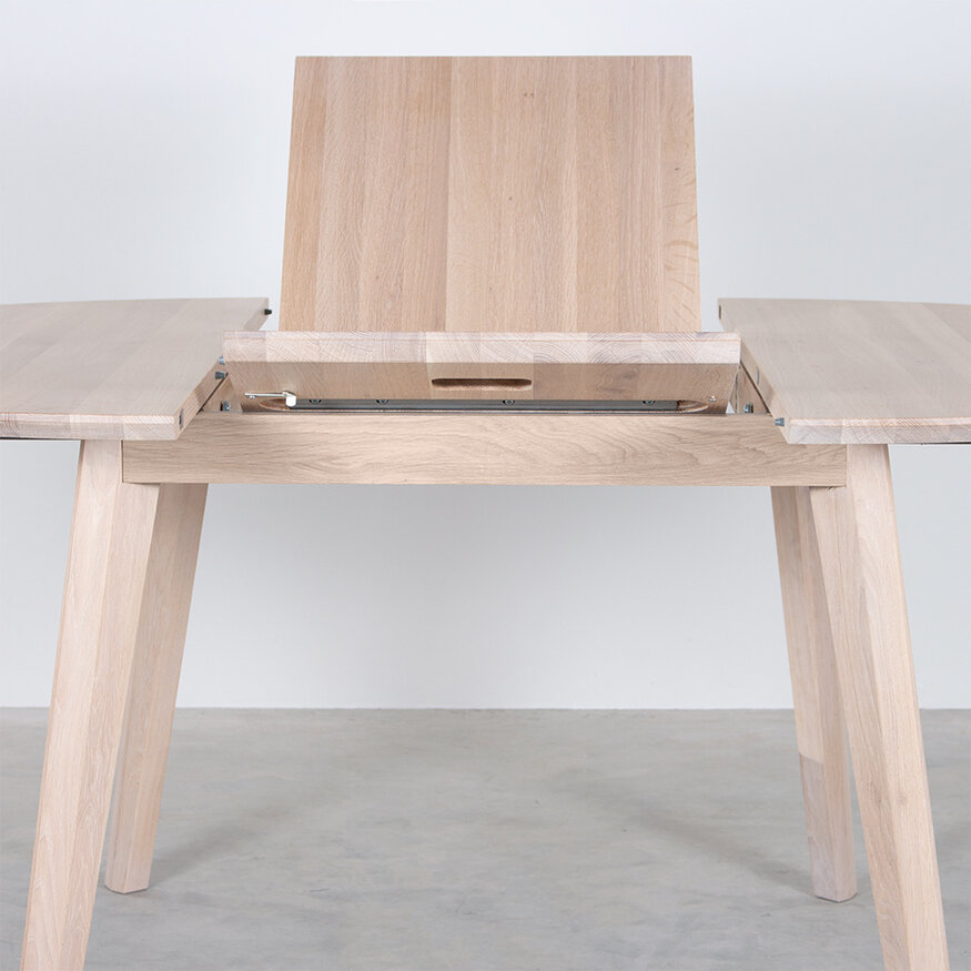 Round extentable table Nonne Ø140+(1x60) Sav & Økse Round extentable table Nonne Ø140+(1x60)