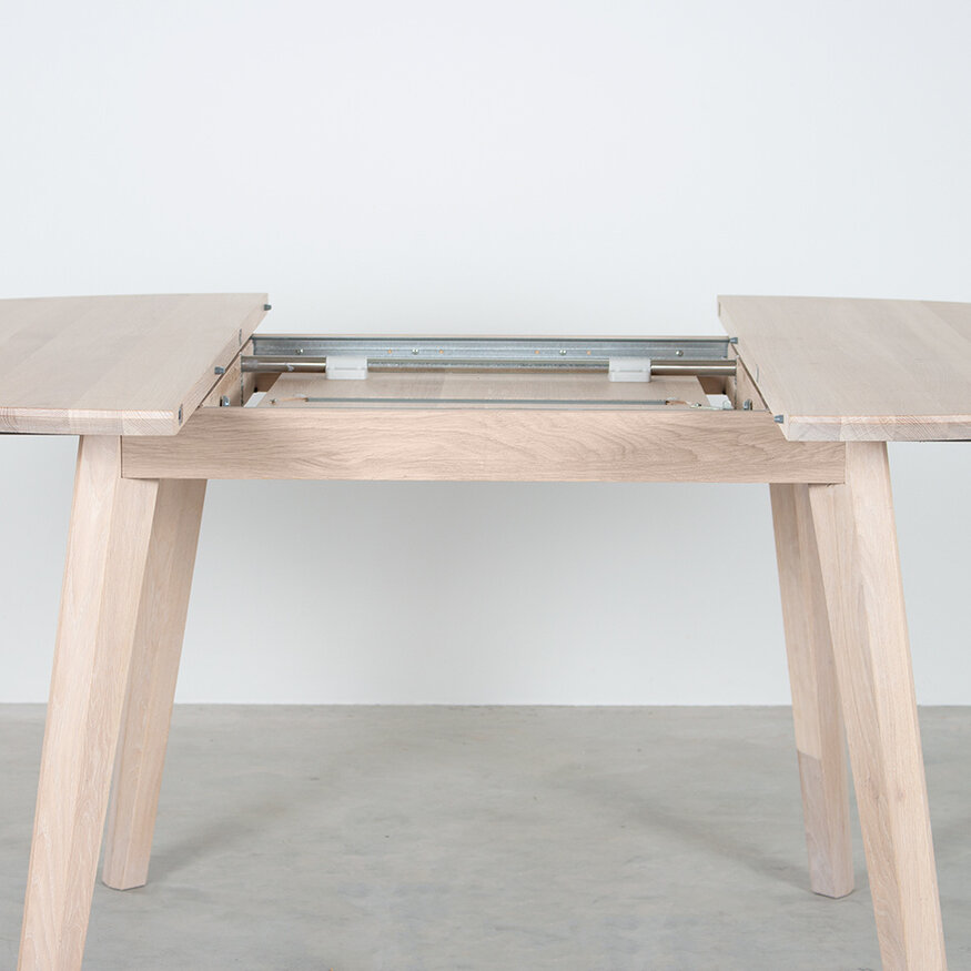 Round extentable table Nonne Ø140+(1x60) Sav & Økse Round extentable table Nonne Ø140+(1x60)