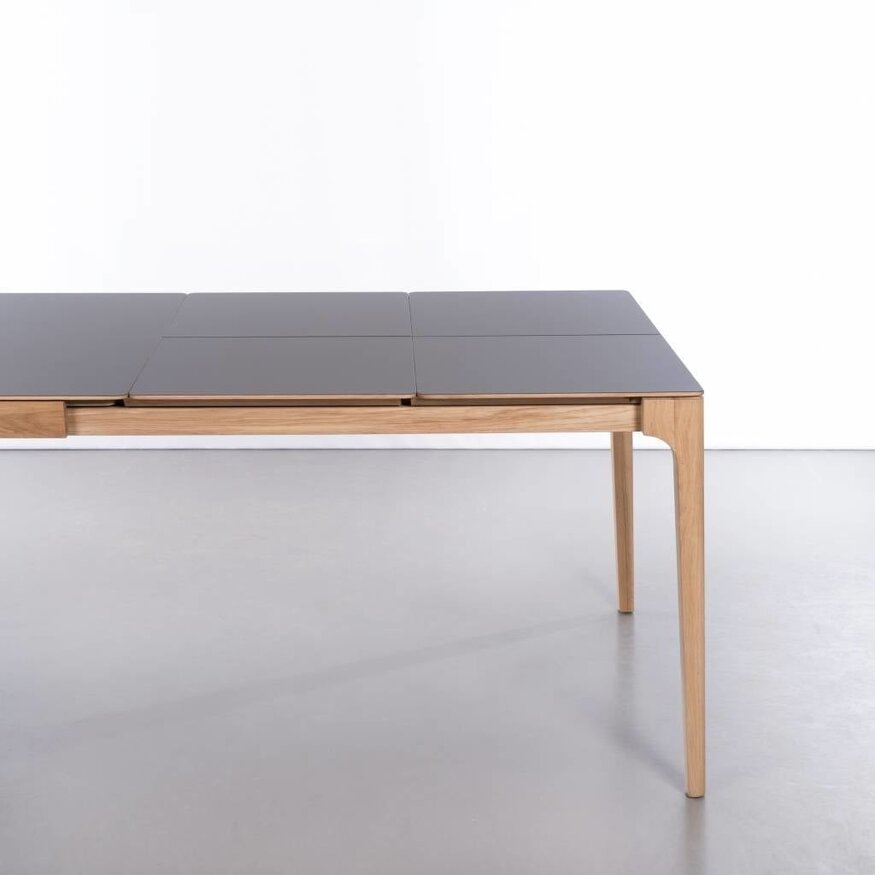 Rikke uitschuifbare tafel 200x100+(2x50) Sav & Økse Rikke uitschuifbare tafel 200x100+(2x50)
