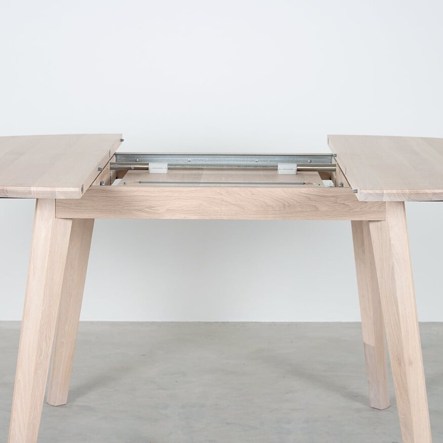 Round extentable table Nonne Ø120+(1x50) Sav & Økse Round extentable table Nonne Ø120+(1x50)